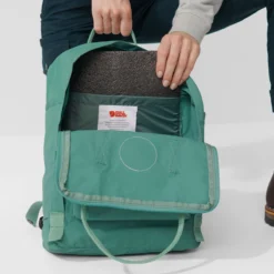 Fjallraven Sac à Dos KANKEN 16L 17 Fjallraven Sac à Dos KANKEN 16L -Mode Décontractée 0e4e85d3e80592736742710b21b19db2