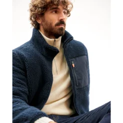 Blouson Court Col Montant 13 Blouson Court Col Montant -Mode Décontractée 0ef6bfca9ea959ce3299ac6112f0ca28