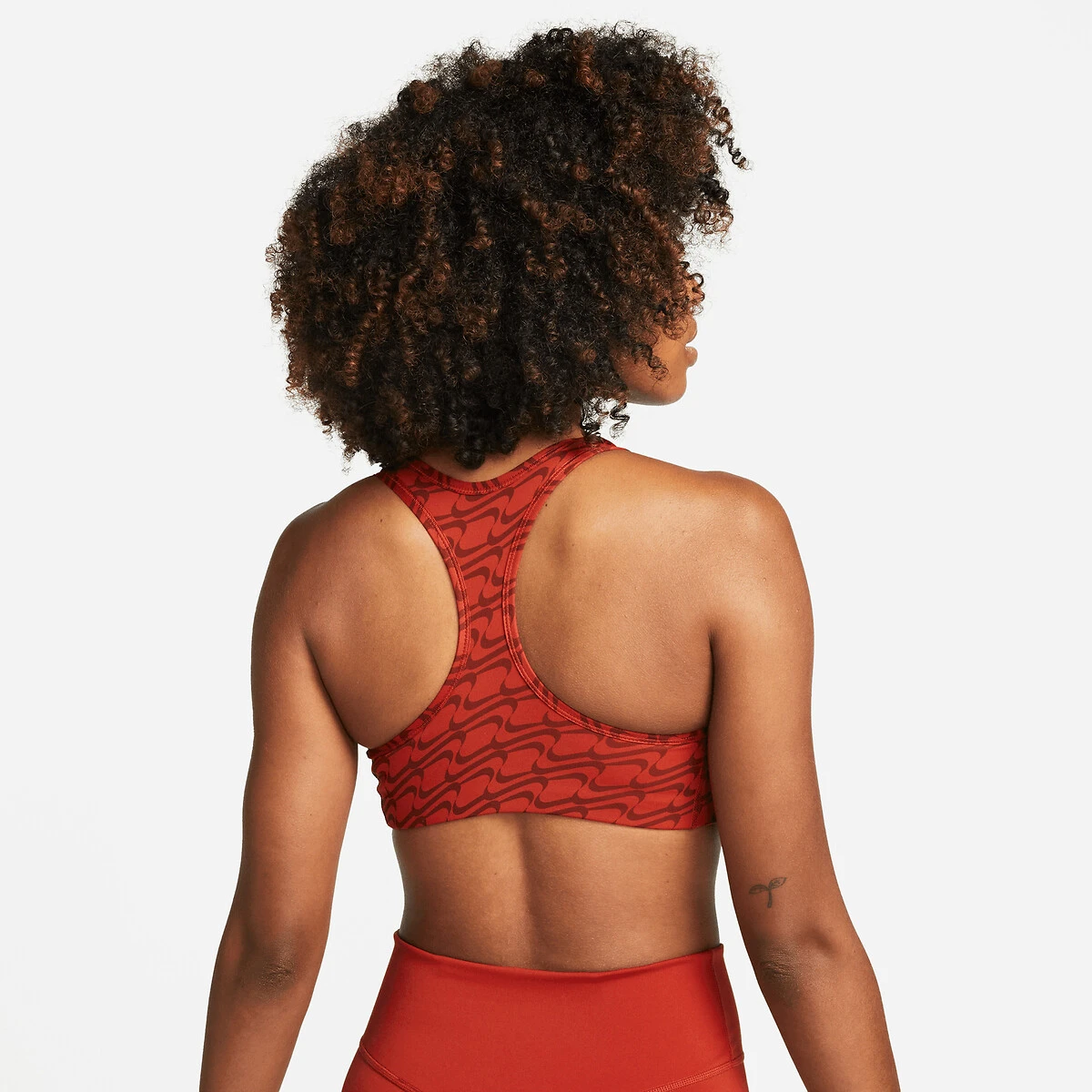 Brassière Nike Dri-fit Swoosh Maintien Moyen 2 Brassière Nike Dri-fit Swoosh Maintien Moyen – Image 2