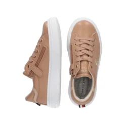 Baskets Kystal 16 Baskets Kystal -Mode Décontractée 1e366ec708f10727f4652c6f7ed33feb