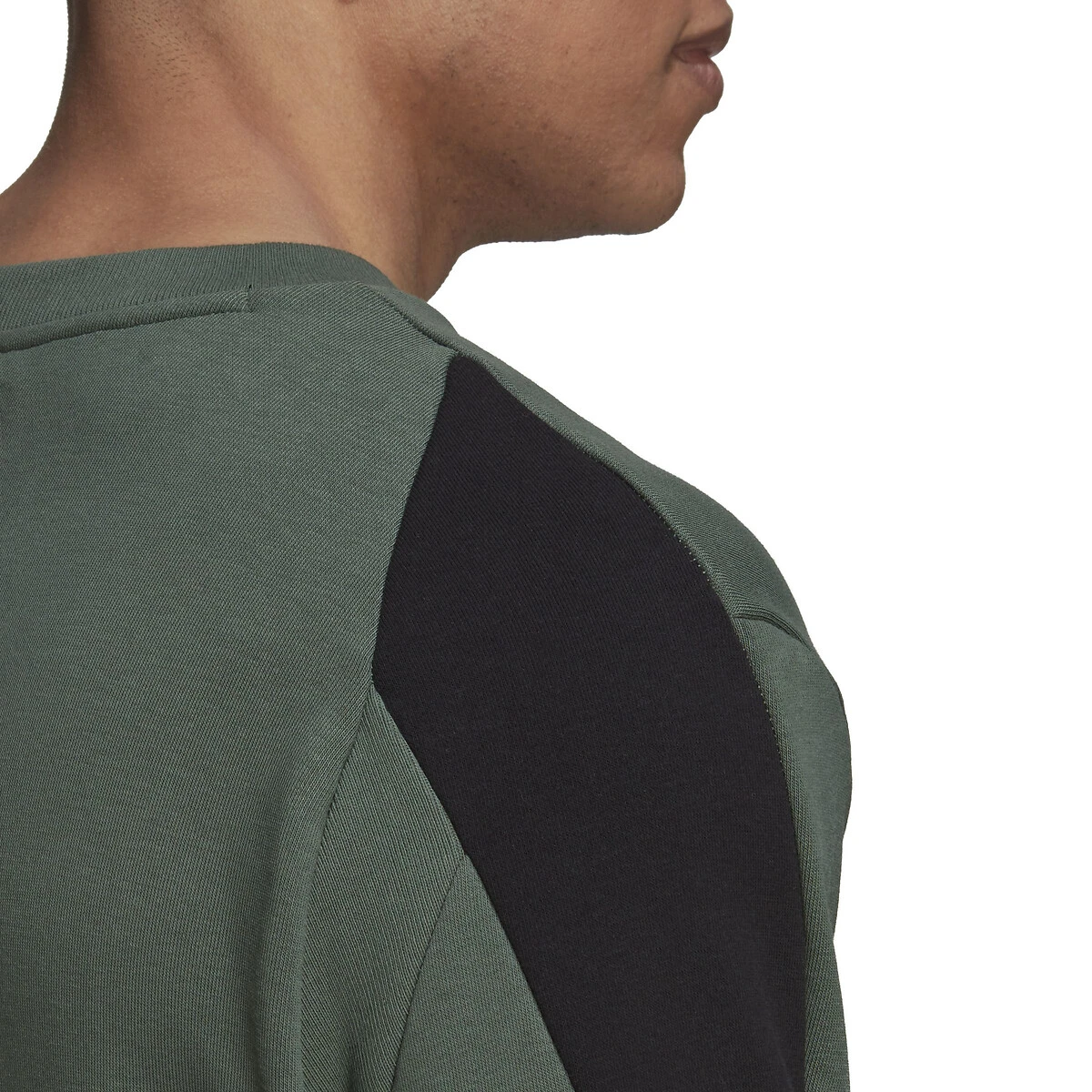 ADIDAS PERFORMANCE Sweat Col Rond Bicolore Logo Badge Of Sport 7 ADIDAS PERFORMANCE Sweat Col Rond Bicolore Logo Badge Of Sport – Image 7