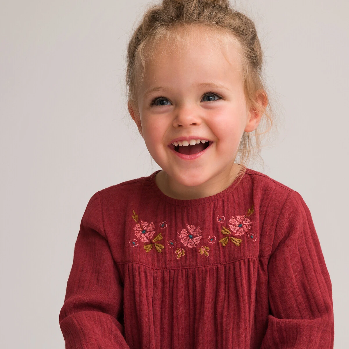 Robe Brodée à Manches Longues, Gaze De Coton 2 Robe Brodée à Manches Longues, Gaze De Coton – Image 2