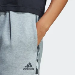 Adidas Sportswear Pantalon De Jogging Bandes Multicolores 8 Adidas Sportswear Pantalon De Jogging Bandes Multicolores -Mode Décontractée 3fe58304637f9752236435969ad31705