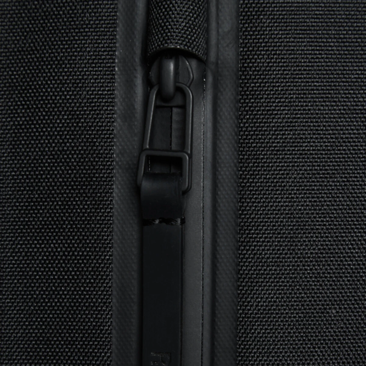 Rains Sac à Dos Unisexe ROLLTOP RUCKSACK MINI 3 Rains Sac à Dos Unisexe ROLLTOP RUCKSACK MINI – Image 3