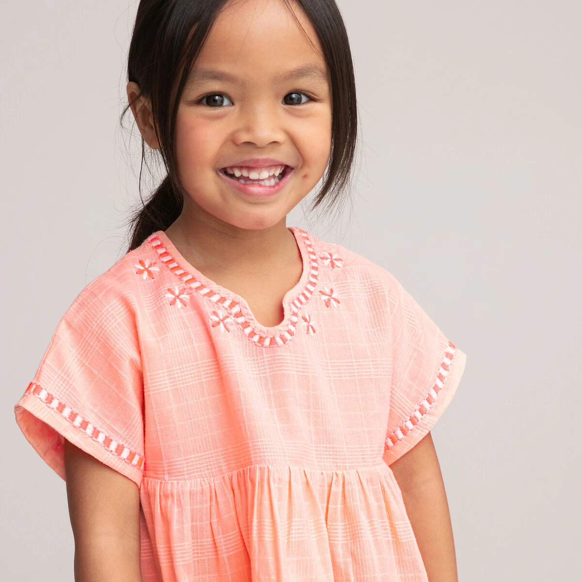 Robe Manches Courtes Brodée 2 Robe Manches Courtes Brodée – Image 2