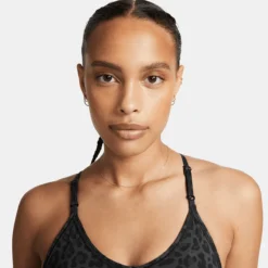 Nike Brassière De Sport Indy V-Neck -Mode Décontractée 53515b46a46846de08cc4dd05fa451be