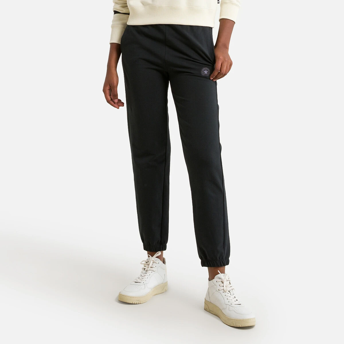 Converse Pantalon De Jogging Bold Scene 1 Converse Pantalon De Jogging Bold Scene