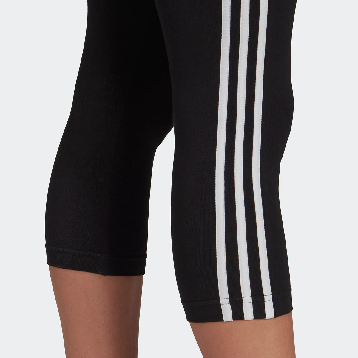 Adidas Sportswear Legging 3/4 Essentials 3-Stripes 3 Adidas Sportswear Legging 3/4 Essentials 3-Stripes – Image 3