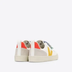 Veja Baskets Scratchées En Cuir V-10 CHROMEFREE 5 Veja Baskets Scratchées En Cuir V-10 CHROMEFREE -Mode Décontractée 724fab35e5b8223fbbabec5b9a56410c