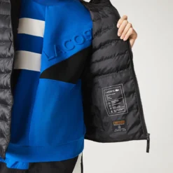 Lacoste Doudoune Légère Zippée à Capuche 33 Lacoste Doudoune Légère Zippée à Capuche -Mode Décontractée 82e63faae1288bc31c953b92327e1bef