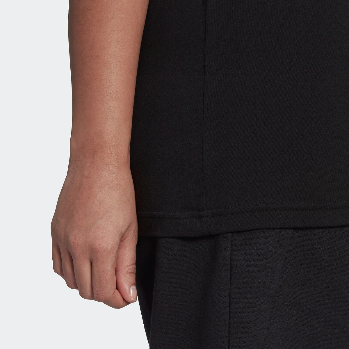 Adidas Sportswear T-shirt Essentials Slim 3-Stripes 5 Adidas Sportswear T-shirt Essentials Slim 3-Stripes – Image 5