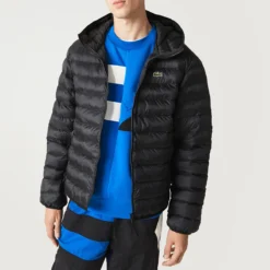 Lacoste Doudoune Légère Zippée à Capuche 29 Lacoste Doudoune Légère Zippée à Capuche -Mode Décontractée 9c8bcea33032979aaf4a948c4eb676c0