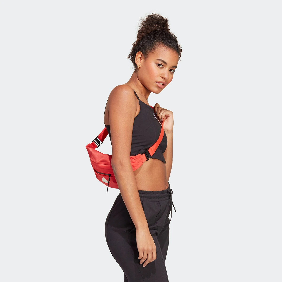 Adidas Sportswear Top Crop Fines Bretelles, Brand Of Love 4 Adidas Sportswear Top Crop Fines Bretelles, Brand Of Love – Image 4