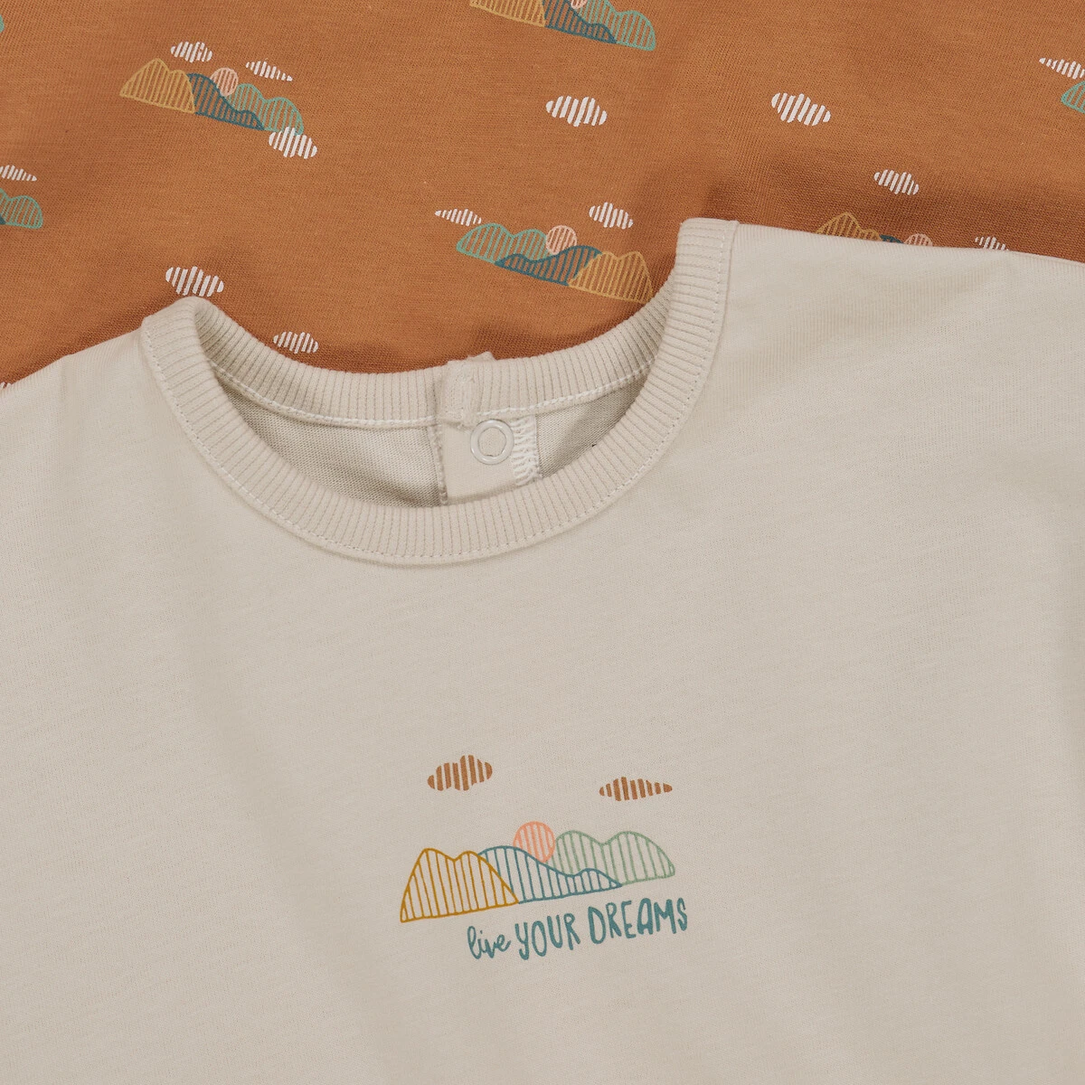 Lot De 2 T-shirts Manches Longues, Motif Montagnes 3 Lot De 2 T-shirts Manches Longues, Motif Montagnes – Image 3