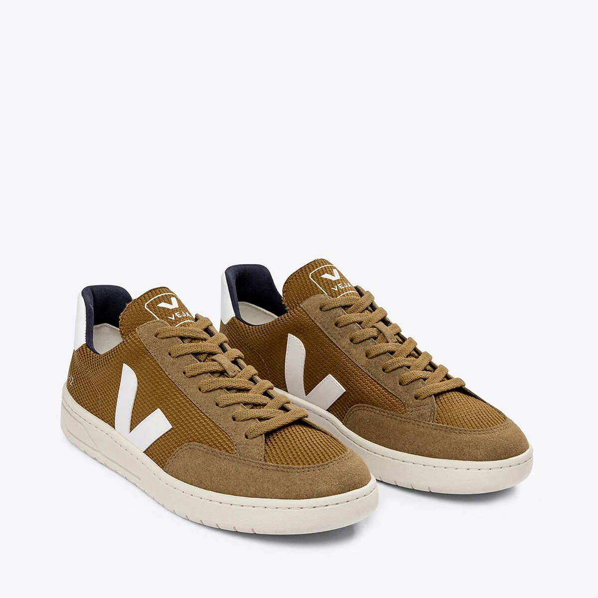 Veja Baskets V-12 2 Veja Baskets V-12 – Image 2