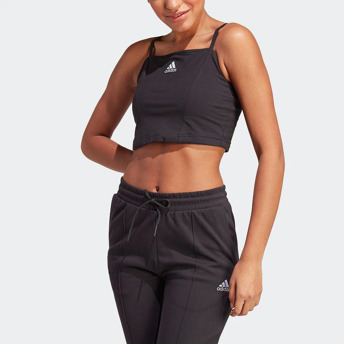 Adidas Sportswear Top Crop Fines Bretelles, Brand Of Love 2 Adidas Sportswear Top Crop Fines Bretelles, Brand Of Love – Image 2