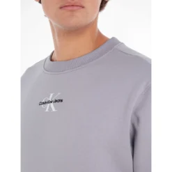 Calvin Klein Jeans Sweat Col Rond Mono Logo 8 Calvin Klein Jeans Sweat Col Rond Mono Logo -Mode Décontractée dc5485c0c9c759a1dcac78d1550e3720
