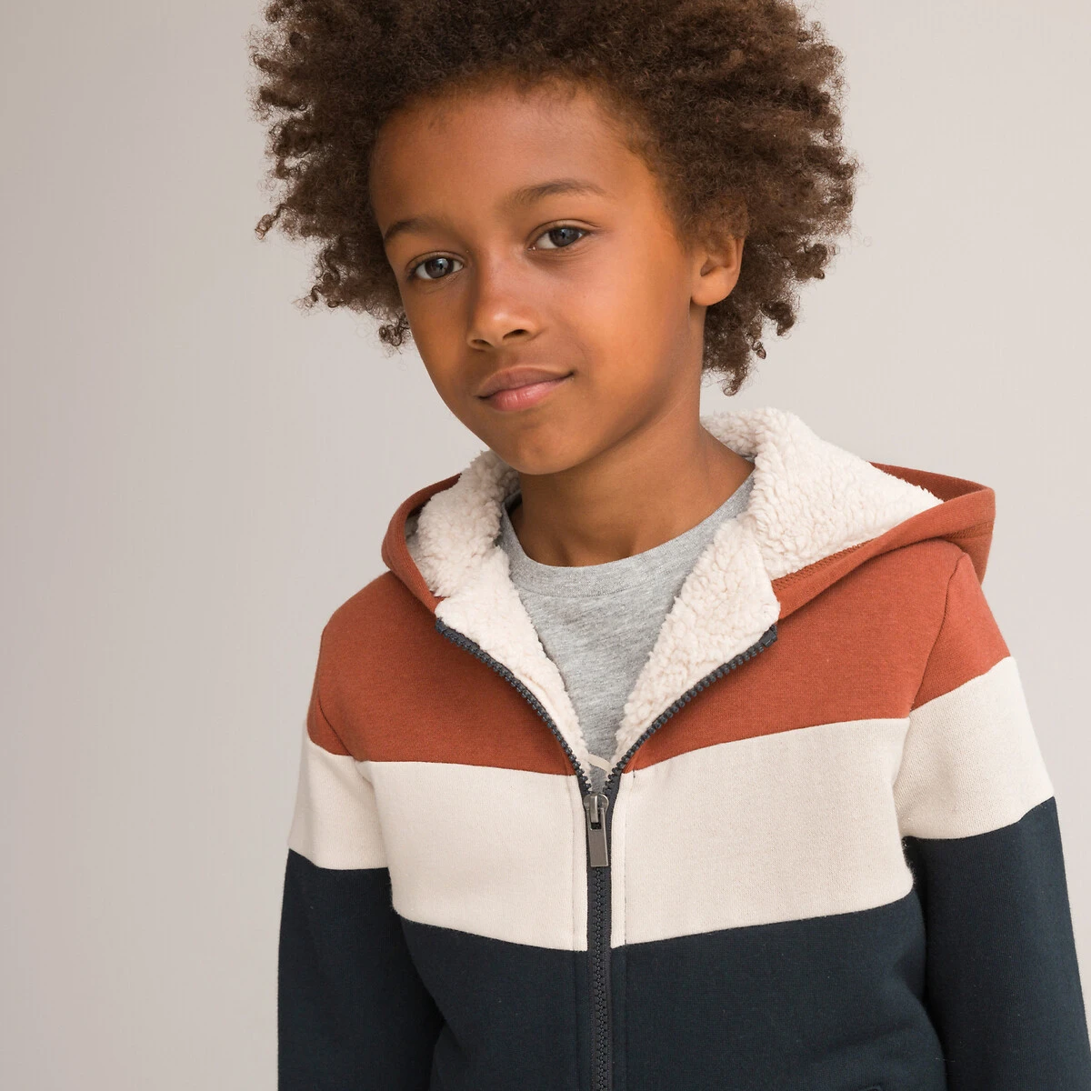 Sweat Zippé à Capuche, Doublé Fourrure D'imitation 2 Sweat Zippé à Capuche, Doublé Fourrure D'imitation – Image 2