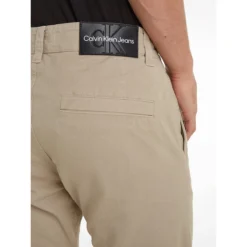 Calvin Klein Jeans Chino Taper 7 Calvin Klein Jeans Chino Taper -Mode Décontractée e5ab474b9798f15c047d2b35375023df