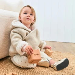 Chaussons Cuir à Enfiler Dorés Motif étoile 14 Chaussons Cuir à Enfiler Dorés Motif étoile -Mode Décontractée e7c8ed0e4d166e90b5ff5461ee7cca75