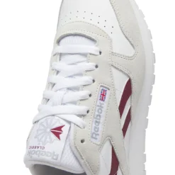 REEBOK CLASSICS Baskets Classic Leather 11 REEBOK CLASSICS Baskets Classic Leather -Mode Décontractée f542e9b045e40cca9ae43ee432bfe0c8