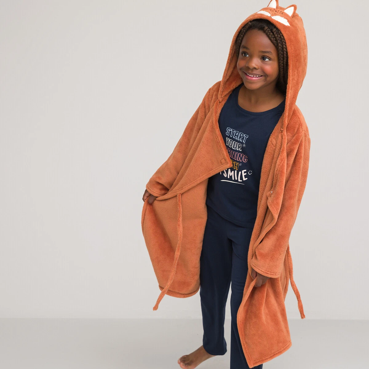 Plaid à Manches Et à Capuche 1 Plaid à Manches Et à Capuche